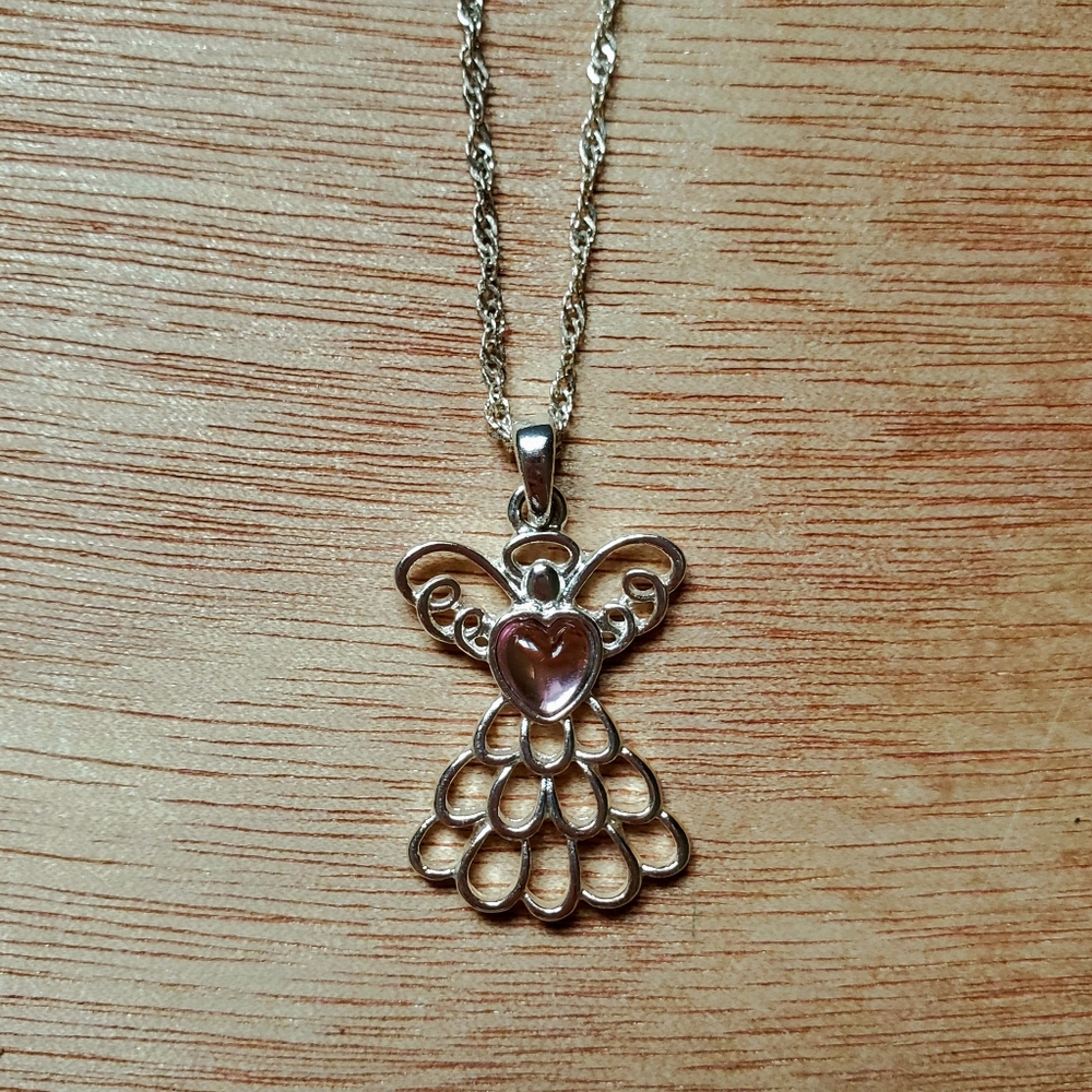 🌿 Angel Pink Heart Necklace